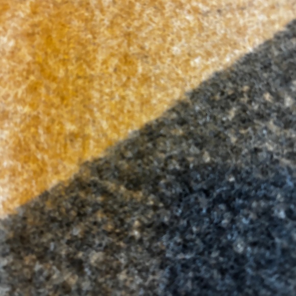 Zara gray and brown wool blend jacquard scarf wrap NWT - Picture 4 of 9